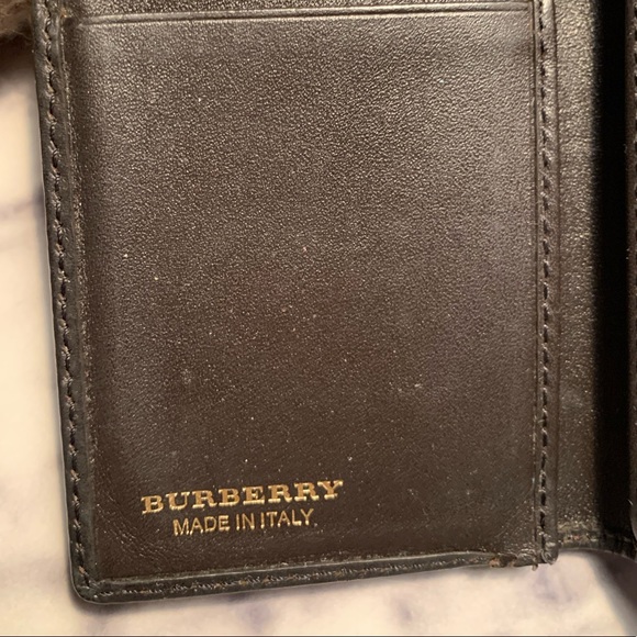 ♥️SOLD ON INSTA ♥️Authentic Burberry card holder - Picture 6 of 6